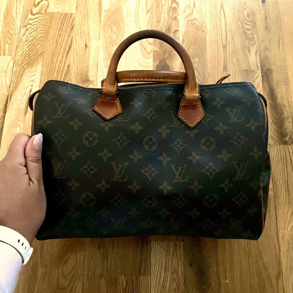 Authentic LV Speedy 35